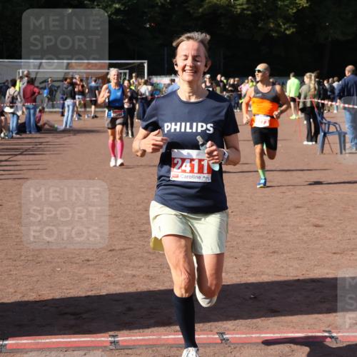 27.09.2026 - 35. Volkslauf durch das schöne Alstertal Strokosch-Dieckow http://msf.ph/oto/10586613 27.09.2026 12:08:52 Ziel 1046, 1062, 1569, 2014, 2056, 2273, 2409, 2411, 2442 meine-sportfotos.de