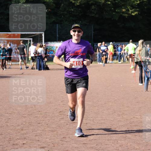 27.09.2026 - 35. Volkslauf durch das schöne Alstertal Strokosch-Dieckow http://msf.ph/oto/10586636 27.09.2026 12:08:33 Ziel 2410 meine-sportfotos.de