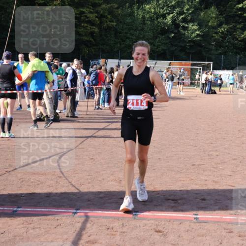 27.09.2026 - 35. Volkslauf durch das schöne Alstertal Strokosch-Dieckow http://msf.ph/oto/10586665 27.09.2026 12:08:06 Ziel 2114, 2336, 3969 meine-sportfotos.de