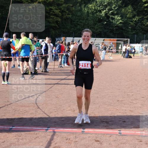 27.09.2026 - 35. Volkslauf durch das schöne Alstertal Strokosch-Dieckow http://msf.ph/oto/10586666 27.09.2026 12:08:06 Ziel 2114, 2336, 3969 meine-sportfotos.de
