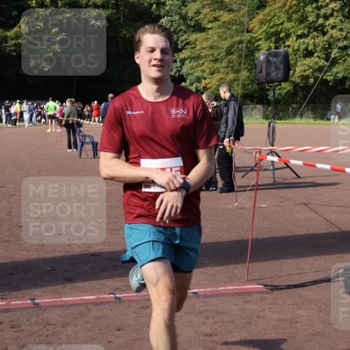 27.09.2026 - 35. Volkslauf durch das schöne Alstertal Strokosch-Dieckow http://msf.ph/oto/10586702 27.09.2026 12:07:40 Ziel 2445 meine-sportfotos.de