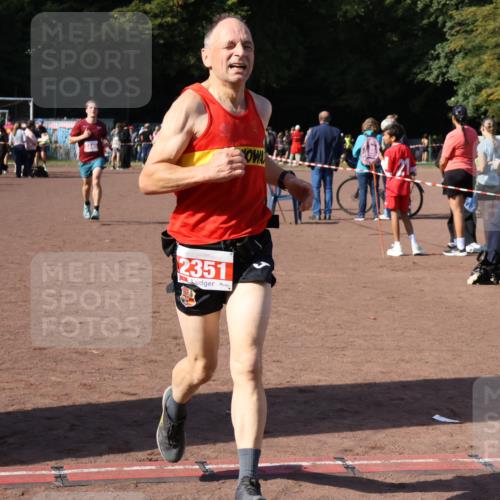 27.09.2026 - 35. Volkslauf durch das schöne Alstertal Strokosch-Dieckow http://msf.ph/oto/10586712 27.09.2026 12:07:35 Ziel 2351, 2445 meine-sportfotos.de