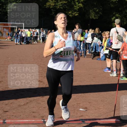 27.09.2026 - 35. Volkslauf durch das schöne Alstertal Strokosch-Dieckow http://msf.ph/oto/10586738 27.09.2026 11:01:02 Ziel 4042, 4115 meine-sportfotos.de