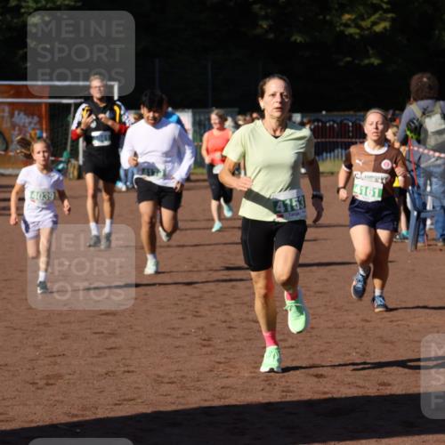 27.09.2026 - 35. Volkslauf durch das schöne Alstertal Strokosch-Dieckow http://msf.ph/oto/10586774 27.09.2026 11:00:23 Ziel 4039, 4041, 4080, 4093, 4095, 4153, 4161, 4179 meine-sportfotos.de