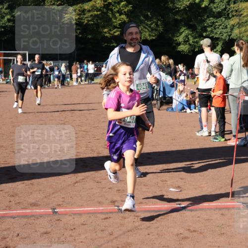 27.09.2026 - 35. Volkslauf durch das schöne Alstertal Strokosch-Dieckow http://msf.ph/oto/10586831 27.09.2026 10:59:37 Ziel 4047, 4049, 4165, 4235 meine-sportfotos.de