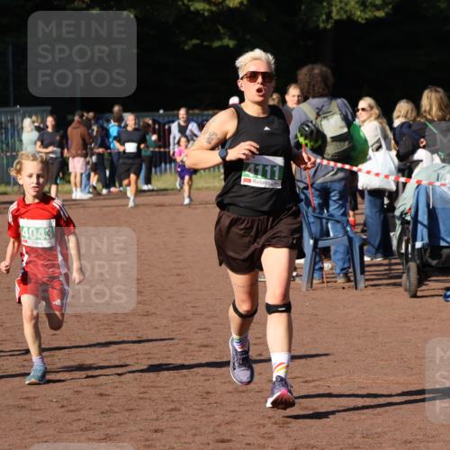 27.09.2026 - 35. Volkslauf durch das schöne Alstertal Strokosch-Dieckow http://msf.ph/oto/10586843 27.09.2026 10:59:29 Ziel 4043, 4047, 4049, 4111, 4185, 4202, 4203 meine-sportfotos.de