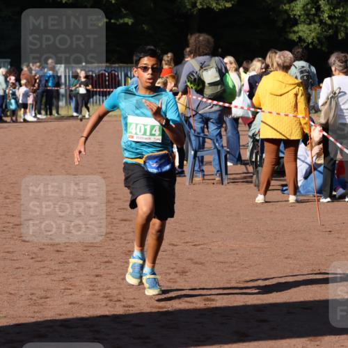 27.09.2026 - 35. Volkslauf durch das schöne Alstertal Strokosch-Dieckow http://msf.ph/oto/10586872 27.09.2026 10:58:37 Ziel 4014, 4245 meine-sportfotos.de