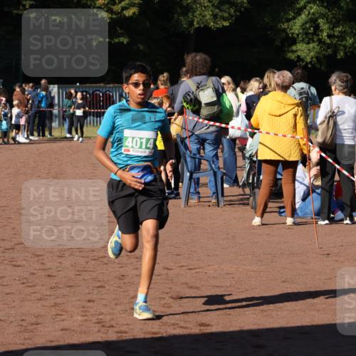 27.09.2026 - 35. Volkslauf durch das schöne Alstertal Strokosch-Dieckow http://msf.ph/oto/10586874 27.09.2026 10:58:37 Ziel 4014, 4245 meine-sportfotos.de