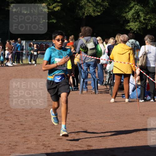 27.09.2026 - 35. Volkslauf durch das schöne Alstertal Strokosch-Dieckow http://msf.ph/oto/10586875 27.09.2026 10:58:37 Ziel 4014, 4245 meine-sportfotos.de