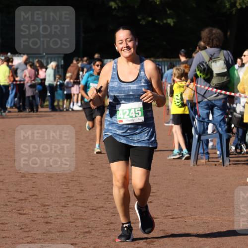 27.09.2026 - 35. Volkslauf durch das schöne Alstertal Strokosch-Dieckow http://msf.ph/oto/10586880 27.09.2026 10:58:34 Ziel 4014, 4245 meine-sportfotos.de