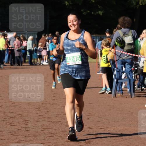 27.09.2026 - 35. Volkslauf durch das schöne Alstertal Strokosch-Dieckow http://msf.ph/oto/10586882 27.09.2026 10:58:34 Ziel 4014, 4245 meine-sportfotos.de