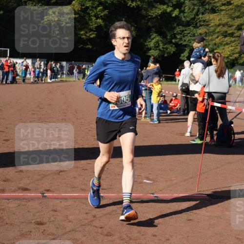 27.09.2026 - 35. Volkslauf durch das schöne Alstertal Strokosch-Dieckow http://msf.ph/oto/10587080 27.09.2026 10:54:46 Ziel 4005, 5002 meine-sportfotos.de