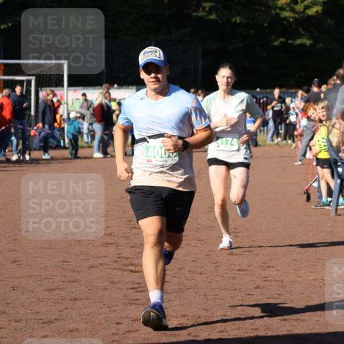 27.09.2026 - 35. Volkslauf durch das schöne Alstertal Strokosch-Dieckow http://msf.ph/oto/10587122 27.09.2026 10:54:23 Ziel 4000, 4174 meine-sportfotos.de