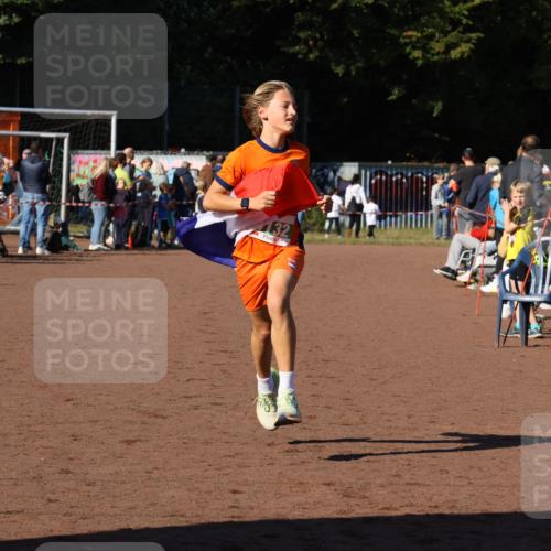 27.09.2026 - 35. Volkslauf durch das schöne Alstertal Strokosch-Dieckow http://msf.ph/oto/10587247 27.09.2026 10:51:38 Ziel 4132 meine-sportfotos.de