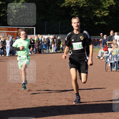 27.09.2026 - 35. Volkslauf durch das schöne Alstertal Strokosch-Dieckow http://msf.ph/oto/10587250 27.09.2026 10:50:51 Ziel 4074, 4119, 4958 meine-sportfotos.de