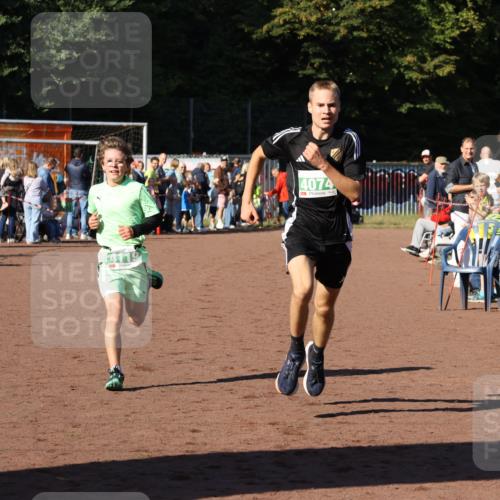 27.09.2026 - 35. Volkslauf durch das schöne Alstertal Strokosch-Dieckow http://msf.ph/oto/10587253 27.09.2026 10:50:51 Ziel 4074, 4119, 4958 meine-sportfotos.de