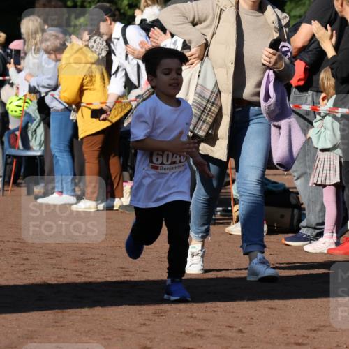 27.09.2026 - 35. Volkslauf durch das schöne Alstertal Strokosch-Dieckow http://msf.ph/oto/10587399 27.09.2026 10:43:01 Ziel 16040 meine-sportfotos.de