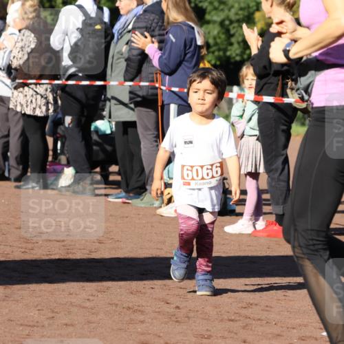 27.09.2026 - 35. Volkslauf durch das schöne Alstertal Strokosch-Dieckow http://msf.ph/oto/10587477 27.09.2026 10:43:56 Ziel 6066 meine-sportfotos.de