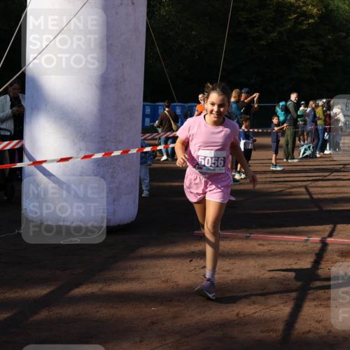 27.09.2026 - 35. Volkslauf durch das schöne Alstertal Strokosch-Dieckow http://msf.ph/oto/10587813 27.09.2026 10:49:00 Ziel 5056, 5056 meine-sportfotos.de