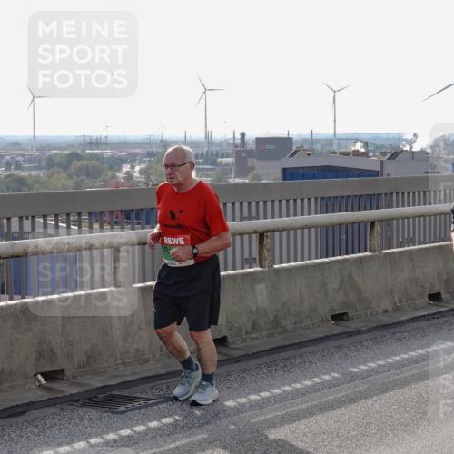 03.10.2026 - Köhlbrandbrückenlauf Michael Burmester http://msf.ph/oto/10815780 03.10.2026 16:16:27 Position 2 942 meine-sportfotos.de