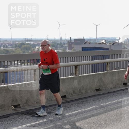 03.10.2026 - Köhlbrandbrückenlauf Michael Burmester http://msf.ph/oto/10815781 03.10.2026 16:16:27 Position 2 7899 meine-sportfotos.de