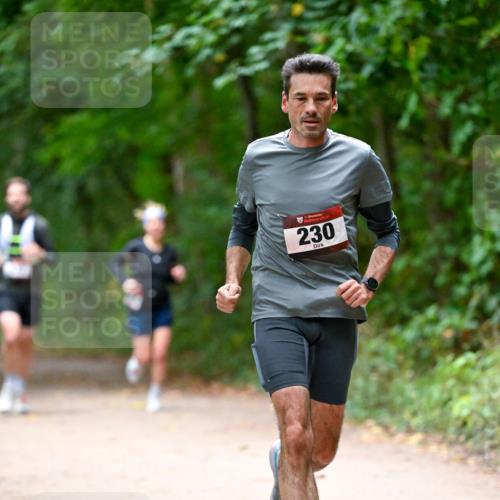 11.10.2026 - Bramfelder Halbmarathon 2026 Dr. Thomas Lammeyer http://msf.ph/oto/10815825 11.10.2026 09:50:03 Laufen 35, 230 meine-sportfotos.de