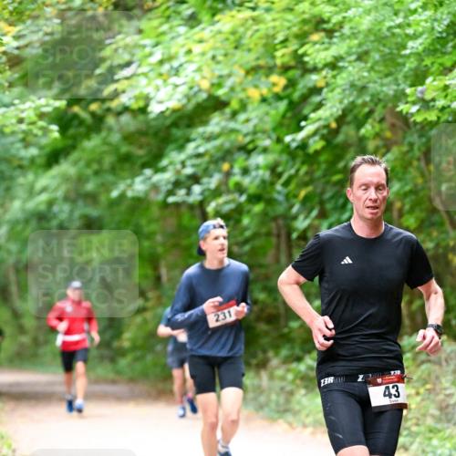 11.10.2026 - Bramfelder Halbmarathon 2026 Dr. Thomas Lammeyer http://msf.ph/oto/10816013 11.10.2026 09:50:40 Laufen 231, 7, 780, 730, 43 meine-sportfotos.de
