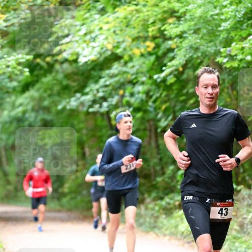 11.10.2026 - Bramfelder Halbmarathon 2026 Dr. Thomas Lammeyer http://msf.ph/oto/10816015 11.10.2026 09:50:40 Laufen 231, 3, 710, 43 meine-sportfotos.de