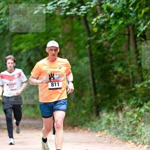 11.10.2026 - Bramfelder Halbmarathon 2026 Dr. Thomas Lammeyer http://msf.ph/oto/10816108 11.10.2026 09:51:20 Laufen 702, 811 meine-sportfotos.de