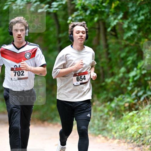 11.10.2026 - Bramfelder Halbmarathon 2026 Dr. Thomas Lammeyer http://msf.ph/oto/10816129 11.10.2026 09:51:23 Laufen 702, 6, 654, 31 meine-sportfotos.de