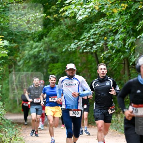 11.10.2026 - Bramfelder Halbmarathon 2026 Dr. Thomas Lammeyer http://msf.ph/oto/10816488 11.10.2026 09:53:21 Laufen 2, 254, 456, 780, 761, 19 meine-sportfotos.de