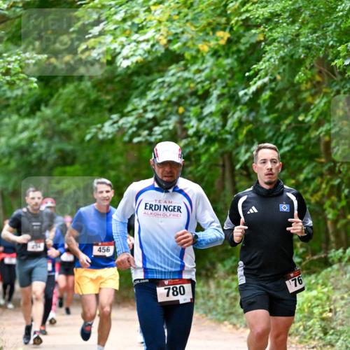 11.10.2026 - Bramfelder Halbmarathon 2026 Dr. Thomas Lammeyer http://msf.ph/oto/10816496 11.10.2026 09:53:23 Laufen 456, 780, 21, 76 meine-sportfotos.de
