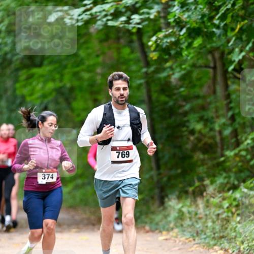 11.10.2026 - Bramfelder Halbmarathon 2026 Dr. Thomas Lammeyer http://msf.ph/oto/10816665 11.10.2026 09:54:04 Laufen 374, 769 meine-sportfotos.de
