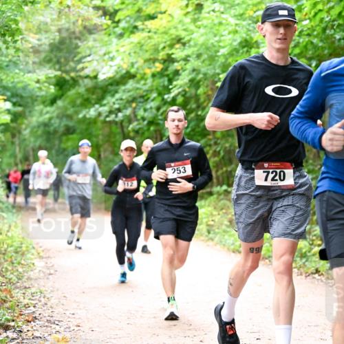 11.10.2026 - Bramfelder Halbmarathon 2026 Dr. Thomas Lammeyer http://msf.ph/oto/10816832 11.10.2026 09:54:38 Laufen 312, 253, 99, 720, 116 meine-sportfotos.de