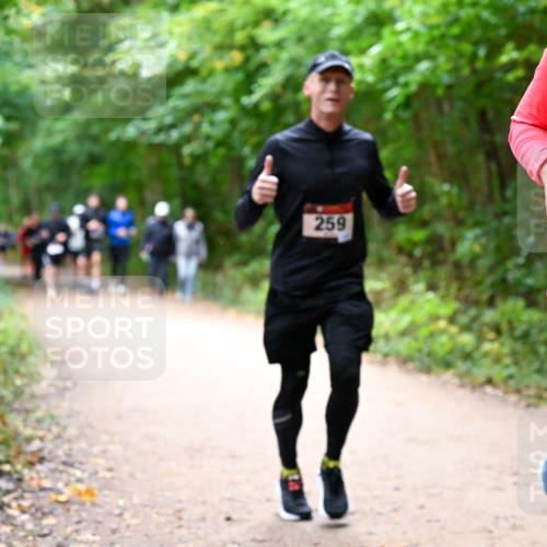 11.10.2026 - Bramfelder Halbmarathon 2026 Dr. Thomas Lammeyer http://msf.ph/oto/10816905 11.10.2026 09:54:54 Laufen 259, 808 meine-sportfotos.de