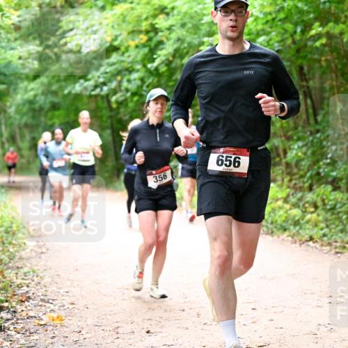 11.10.2026 - Bramfelder Halbmarathon 2026 Dr. Thomas Lammeyer http://msf.ph/oto/10816998 11.10.2026 09:55:17 Laufen 356, 656 meine-sportfotos.de