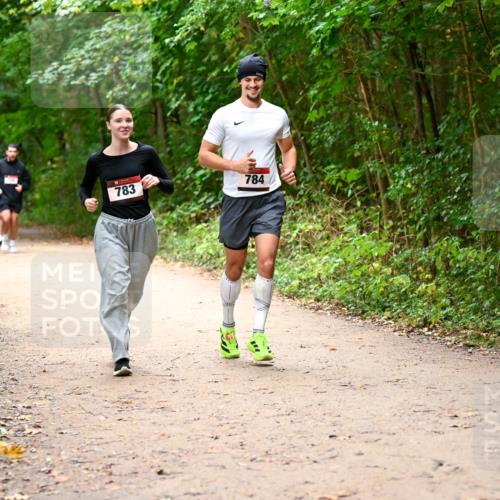 11.10.2026 - Bramfelder Halbmarathon 2026 Dr. Thomas Lammeyer http://msf.ph/oto/10817332 11.10.2026 09:57:06 Laufen 783, 784 meine-sportfotos.de
