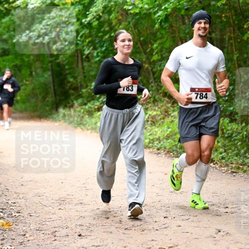 11.10.2026 - Bramfelder Halbmarathon 2026 Dr. Thomas Lammeyer http://msf.ph/oto/10817338 11.10.2026 09:57:07 Laufen 783, 784 meine-sportfotos.de