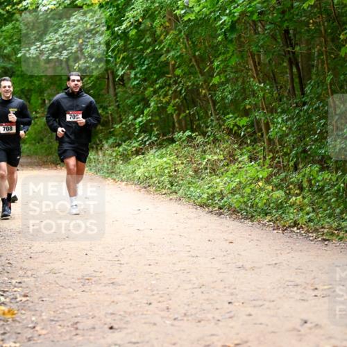 11.10.2026 - Bramfelder Halbmarathon 2026 Dr. Thomas Lammeyer http://msf.ph/oto/10817352 11.10.2026 09:57:11 Laufen 709, 708 meine-sportfotos.de