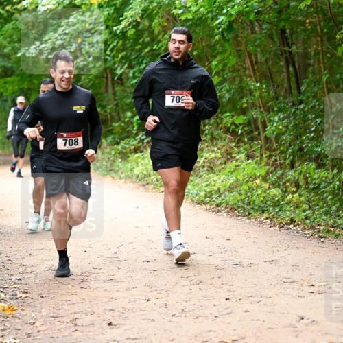 11.10.2026 - Bramfelder Halbmarathon 2026 Dr. Thomas Lammeyer http://msf.ph/oto/10817367 11.10.2026 09:57:13 Laufen 708, 709 meine-sportfotos.de