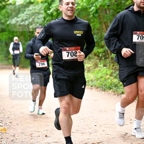 11.10.2026 - Bramfelder Halbmarathon 2026 Dr. Thomas Lammeyer http://msf.ph/oto/10817376 11.10.2026 09:57:15 Laufen 709, 796, 708 meine-sportfotos.de
