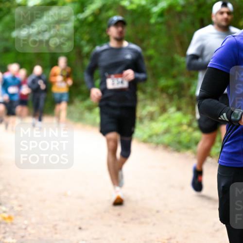 11.10.2026 - Bramfelder Halbmarathon 2026 Dr. Thomas Lammeyer http://msf.ph/oto/10818135 11.10.2026 10:01:07 Laufen 35, 290, 157 meine-sportfotos.de