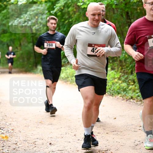 11.10.2026 - Bramfelder Halbmarathon 2026 Dr. Thomas Lammeyer http://msf.ph/oto/10818194 11.10.2026 10:01:15 Laufen 288, 4, 31, 411 meine-sportfotos.de