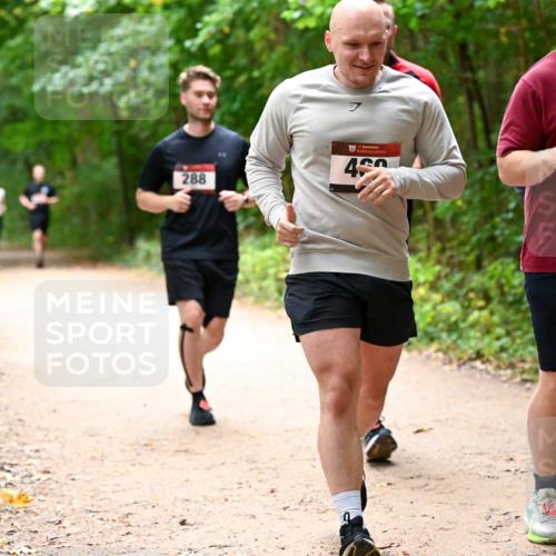 11.10.2026 - Bramfelder Halbmarathon 2026 Dr. Thomas Lammeyer http://msf.ph/oto/10818195 11.10.2026 10:01:15 Laufen 288, 35, 460, 411 meine-sportfotos.de