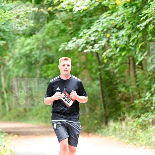 11.10.2026 - Bramfelder Halbmarathon 2026 Dr. Thomas Lammeyer http://msf.ph/oto/10818659 11.10.2026 10:07:29 Laufen 330 meine-sportfotos.de