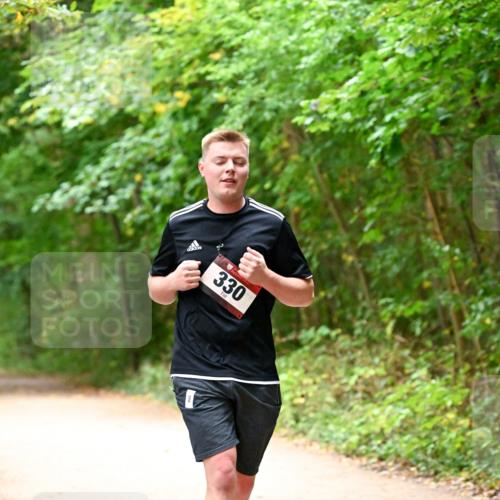 11.10.2026 - Bramfelder Halbmarathon 2026 Dr. Thomas Lammeyer http://msf.ph/oto/10818675 11.10.2026 10:07:31 Laufen 330 meine-sportfotos.de