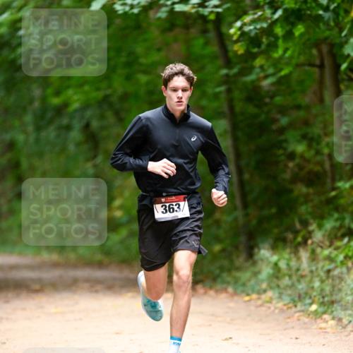 11.10.2026 - Bramfelder Halbmarathon 2026 Dr. Thomas Lammeyer http://msf.ph/oto/10818759 11.10.2026 10:09:06 Laufen 363 meine-sportfotos.de