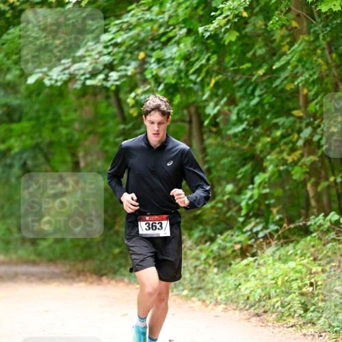 11.10.2026 - Bramfelder Halbmarathon 2026 Dr. Thomas Lammeyer http://msf.ph/oto/10818766 11.10.2026 10:09:07 Laufen 363 meine-sportfotos.de