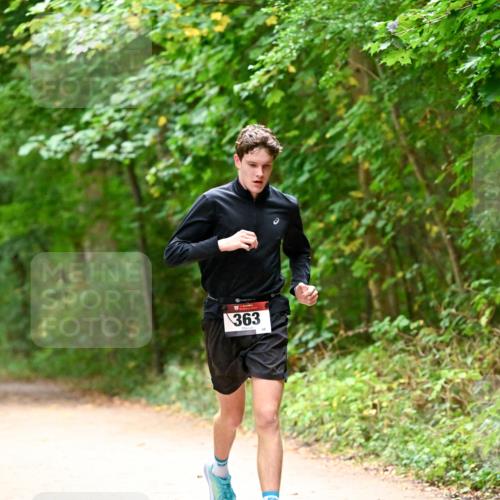 11.10.2026 - Bramfelder Halbmarathon 2026 Dr. Thomas Lammeyer http://msf.ph/oto/10818770 11.10.2026 10:09:07 Laufen 363 meine-sportfotos.de