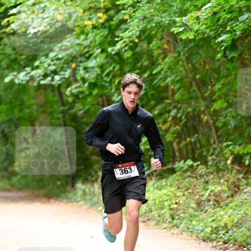 11.10.2026 - Bramfelder Halbmarathon 2026 Dr. Thomas Lammeyer http://msf.ph/oto/10818771 11.10.2026 10:09:07 Laufen 363 meine-sportfotos.de